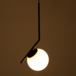 GloboStar® MONROE 00959 Μοντέρνο Κρεμαστό Φωτιστικό Οροφής Μονόφωτο 1 x E27 Μαύρο - Λευκό Μεταλλικό Μπάλα Φ15 x Υ49cm