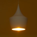 GloboStar® SHANGHAI WHITE 01026 SET 3 Μοντέρνα Κρεμαστά Φωτιστικά Οροφής Τρίφωτο 3 x E27 Λευκά Μεταλλικά Καμπάνα