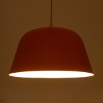 GloboStar® UPVALE 01283 Μοντέρνο Κρεμαστό Φωτιστικό Οροφής Μονόφωτο 1 x E27 Πορτοκαλί Μεταλλικό Καμπάνα Φ40 x Y24cm