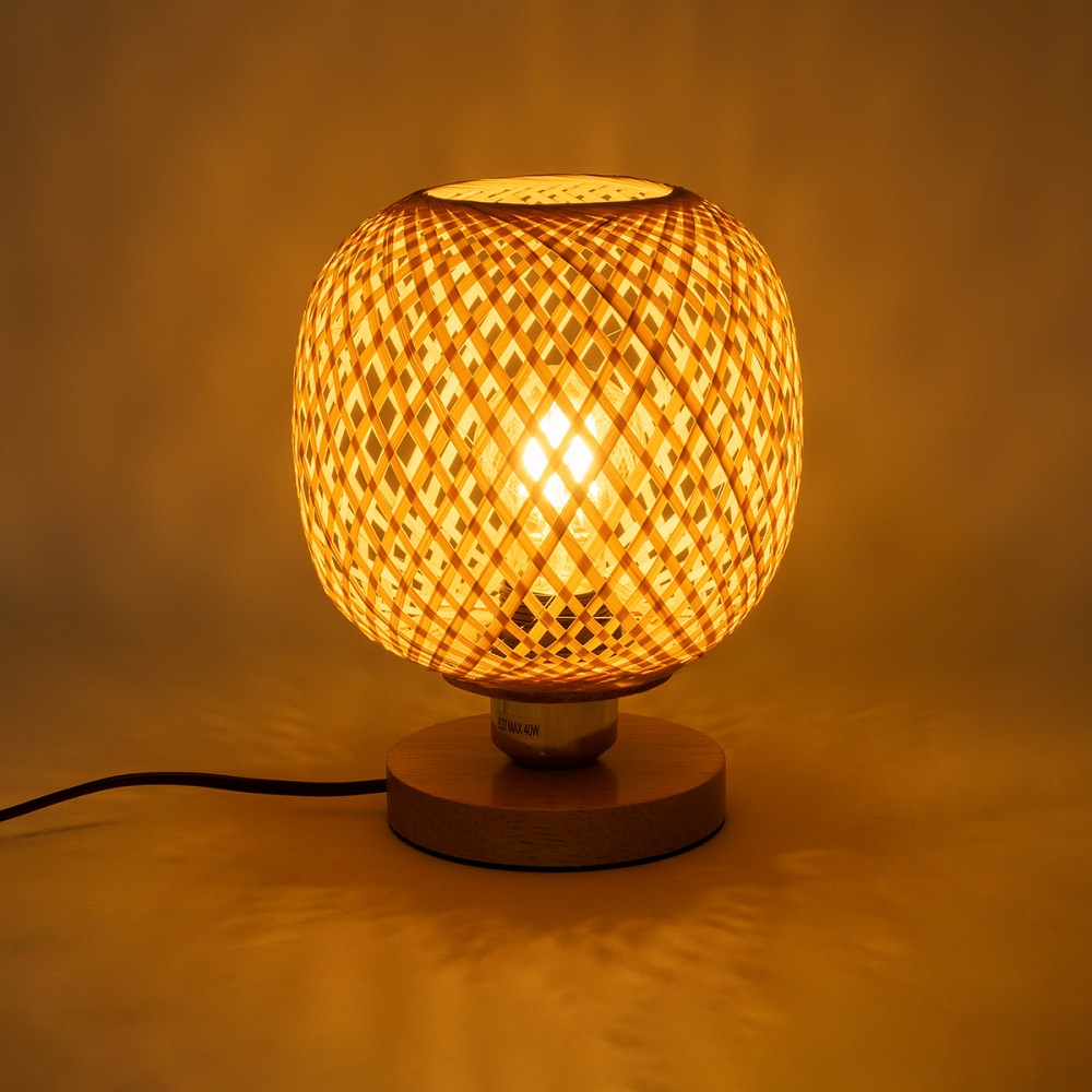 GloboStar® KERRY 01981 Μοντέρνο Επιτραπέζιο Φωτιστικό Πορτατίφ Μονόφωτο 1 x E27 AC220-240V IP20 - Φ18 x Υ25cm - Μπεζ Ξύλινο Μπαμπού Πλέγμα - 5 Χρόνια Εγγύηση