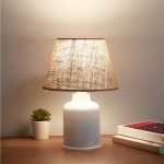 GloboStar® CIA 204-0082 Μοντέρνο Eπιτραπέζιο Φωτιστικό Πορτατίφ Μονόφωτο 1 x E27 IP20 Λευκό Πλαστικό με Μπεζ Ύφασμα - Μ24 x Π24 x Υ31cm