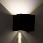 GloboStar® AXIS-S 60565 Φωτιστικό Τοίχου - Απλίκα Αρχιτεκτονικού Φωτισμού Εσωτερικού/Εξωτερικού Χώρου Up & Down LED 10W 1200lm 10 έως 60° AC 220-240V Αδιάβροχο IP65 Μ10 x Π10 x Υ10cm - Φυσικό Λευκό 4500K - Μαύρο - Bridgelux Chip - 3 Years Warranty