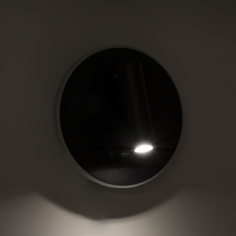 GLOBOSTAR® LADY-R 60938 Μοντέρνο Φωτιστικό Τοίχου - Απλίκα Ξενοδοχείου Reading Light με Φορτιστή USB 3A LED 6W 600lm 36° & 360° AC 220-240V IP20 Φυσικό Λευκό 4500K - Bridgelux COB Chip & TÜV SÜD Driver - Μαύρο Ματ - Μ15 x Π15 x Υ7cm - 3 Χρόνια Εγγ