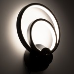 GloboStar® FREDDIE 61076 Φωτιστικό Τοίχου - Απλίκα Design LED CCT 15W 1800lm 300° AC 220-240V - Εναλλαγή Φωτισμού μέσω Διακόπτη On/Off All In One Ψυχρό 6000k+Φυσικό 4500k+Θερμό 2700k Μ20 x Π7.5 x Υ25cm - Μαύρο