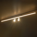 GLOBOSTAR® BARETTI 61227 Φωτιστικό Οροφής Linear Design LED CCT με Κινούμενα Σποτ LED Downlight 24W 2688lm 160° & 45° AC 220-240V IP20  - Εναλλαγή Φωτισμού μέσω Διακόπτη On/Off All In One Ψυχρό 6000k+Φυσικό 4500k+Θερμό 2700k - Μ80 x Π5.5 x Υ5 cm - Λευ