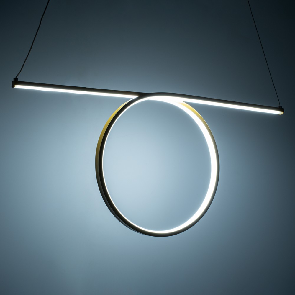 GloboStar® ROME 61297 Κρεμαστό Φωτιστικό Οροφής Linear Design LED CCT 24W 2640lm 200° AC 220-240V - Εναλλαγή Φωτισμού μέσω Διακόπτη On/Off All In One Ψυχρό 6000k+Φυσικό 4500k+Θερμό 2700k Μ65.5 x Π4 x Υ33cm - Χρυσό Βούρτσας - 3 Years Warranty