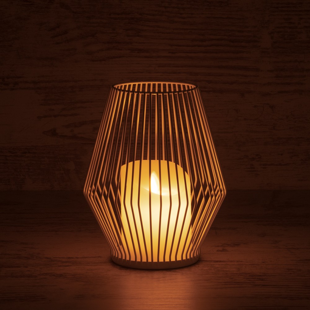 GloboStar® CANDLE 76489 Διακοσμητικό Realistic Κερί με LED Εφέ Κινούμενης Φλόγας - Μπαταρίας 2 x AA (Δεν Συμπεριλαμβάνονται) & Ασύρματο Χειριστήριο IR Θερμό Λευκό 2700K Dimmable Λευκό Φ16 x Υ18cm