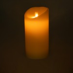 GloboStar® FIREFLAME 79543 Διακοσμητικό Realistic Κερί Παραφίνης με LED Εφέ Κινούμενης Φλόγας - Μπαταρίας & Ασύρματο Χειριστήριο IR Θερμό Λευκό 2700K Dimmable - Φ10 x Υ20cm