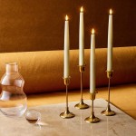 GloboStar® 79564 ΣΕΤ 12 Διακοσμητικών Realistic Κεριών Κηροπηγίου με LED Εφέ Κινούμενης Φλόγας - Μπαταρίας & Ασύρματο Χειριστήριο IR Θερμό Λευκό 2700K Dimmable
