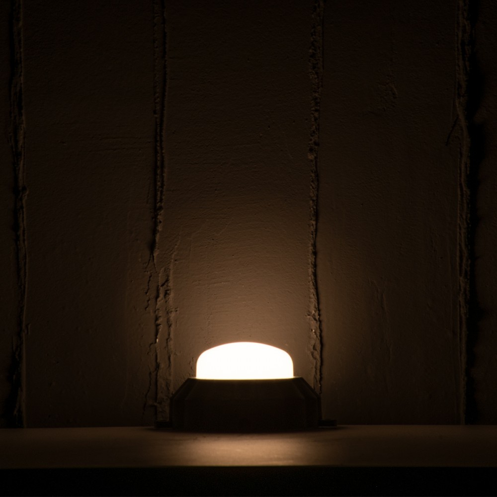 GloboStar® WALLLIGHT-MONA 90628 Φωτιστικό Τοίχου - Απλίκα Point Light LED 6W 660lm 360° DC 24V Αδιάβροχο IP65 Φ11 x Υ6.5cm Θερμό Λευκό 3000K - Γκρι Ανθρακί - 3 Years Warranty