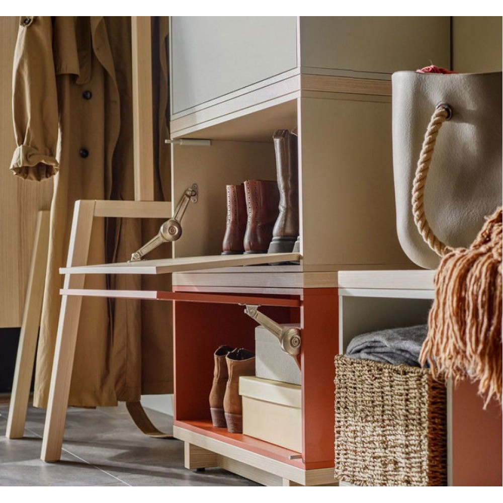 Παπουτσοθήκη Balance-Kokkino-Mpez