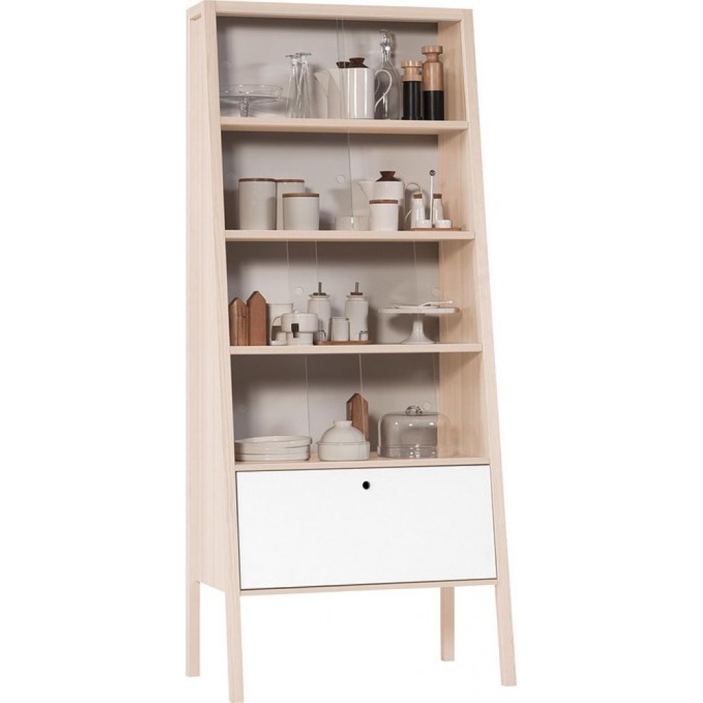 Βιτρίνα Spot Young