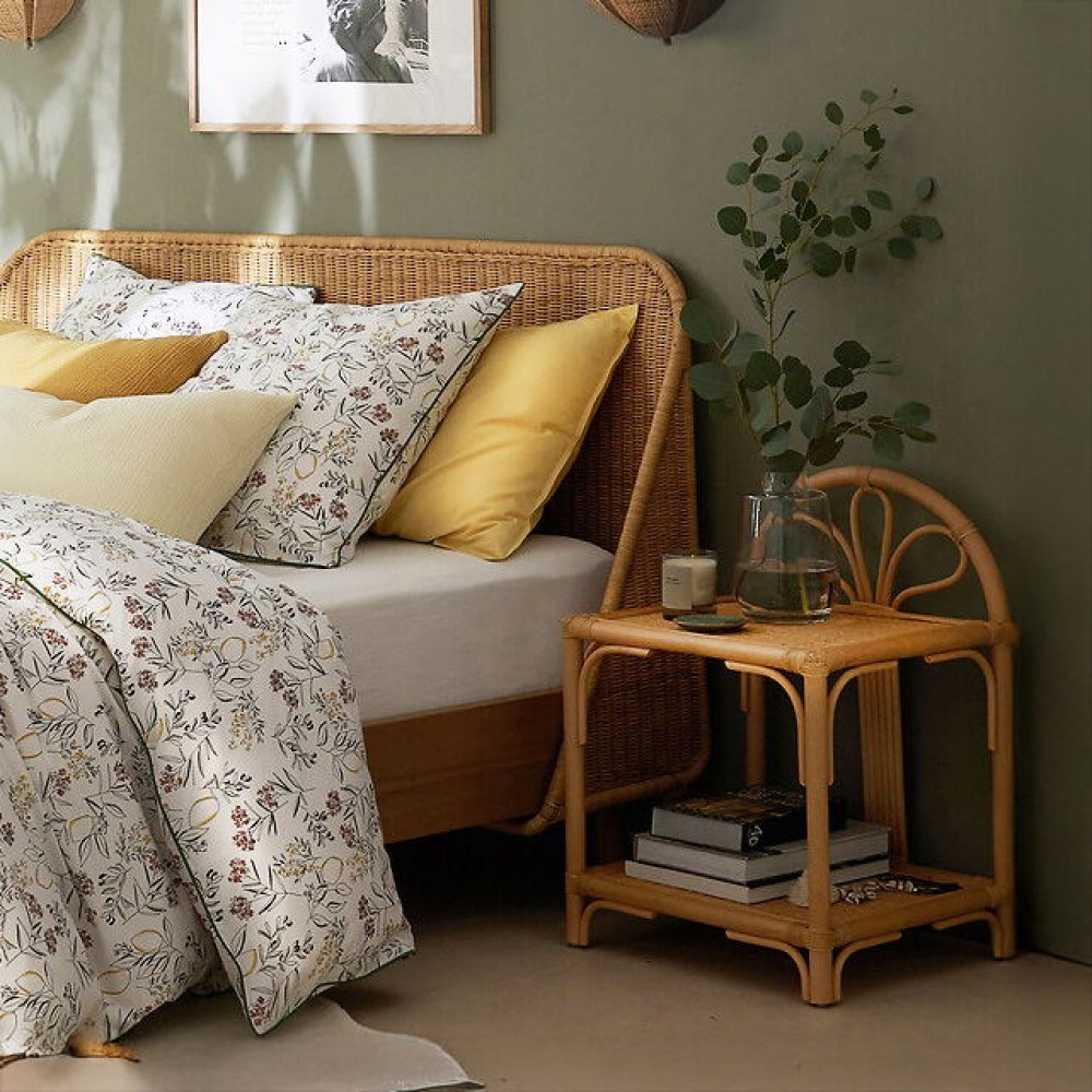 Κομοδίνο Jeskor